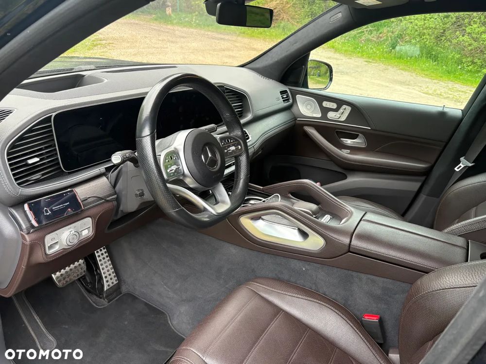 Mercedes-Benz GLS - 22