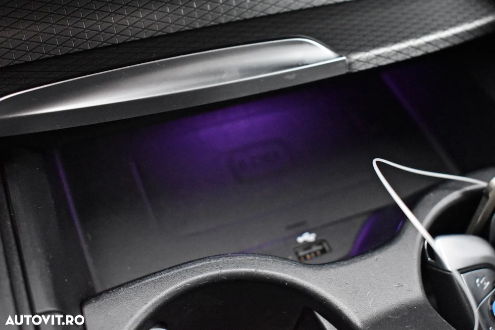 BMW Seria 5 530e xDrive Aut. - 24