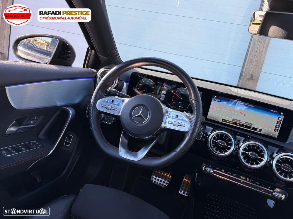 Mercedes-Benz A 250 e 8G-DCT AMG Line - 22