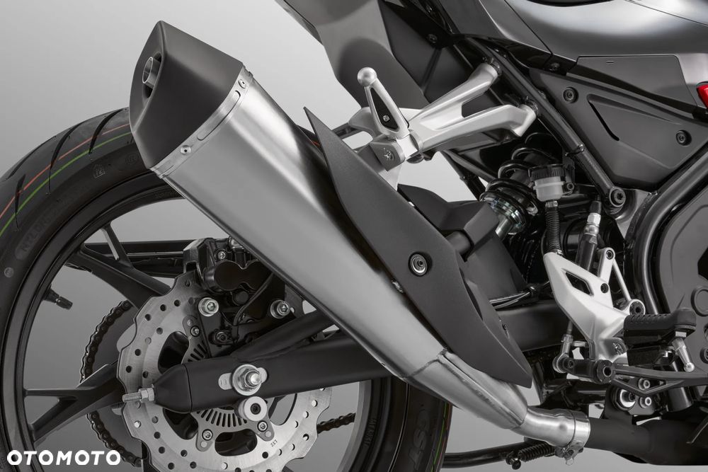 QJMOTOR SRK 125R - 17