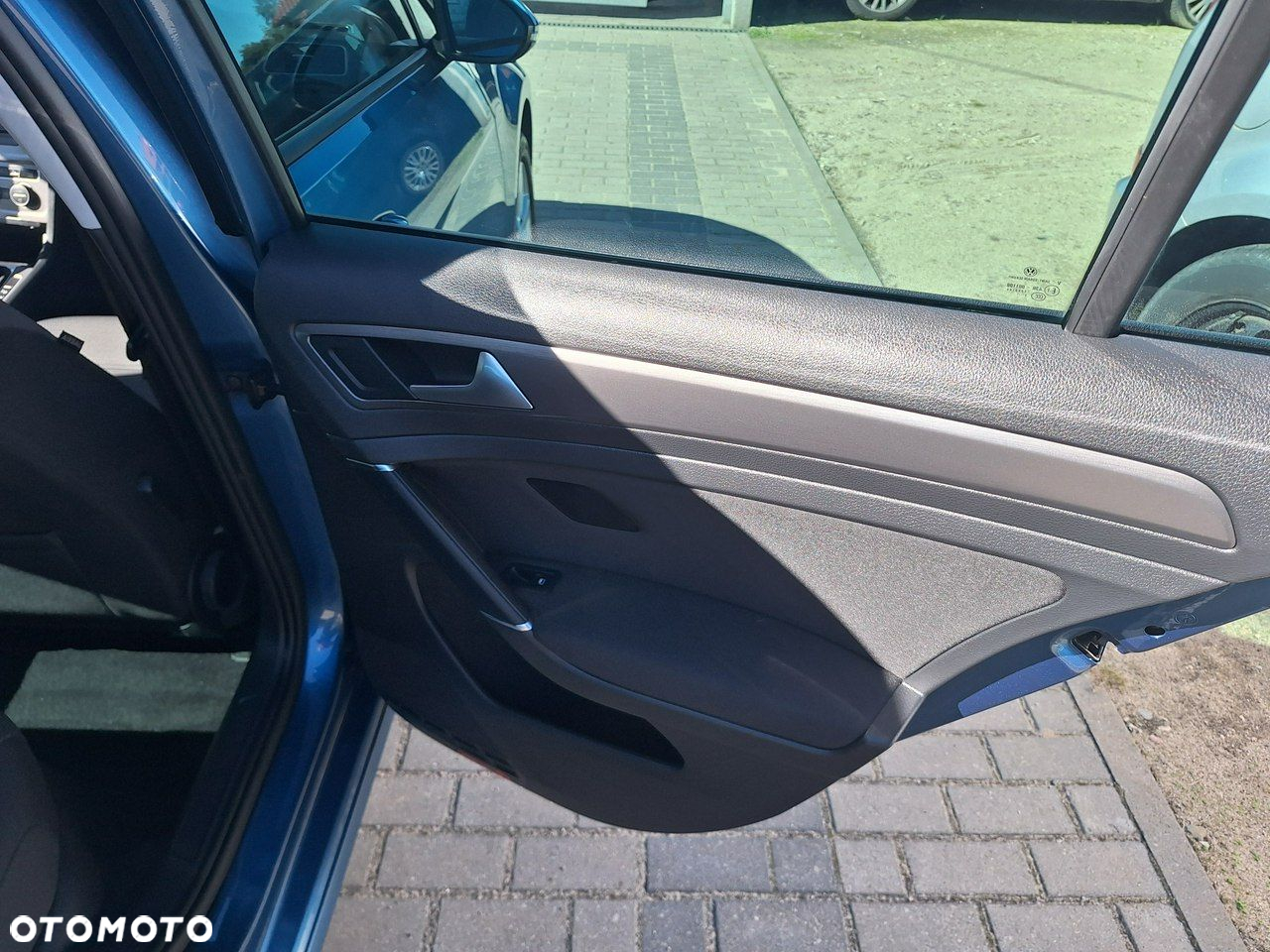 Volkswagen Golf 1.6 TDI BlueMotion Technology Comfortline - 18
