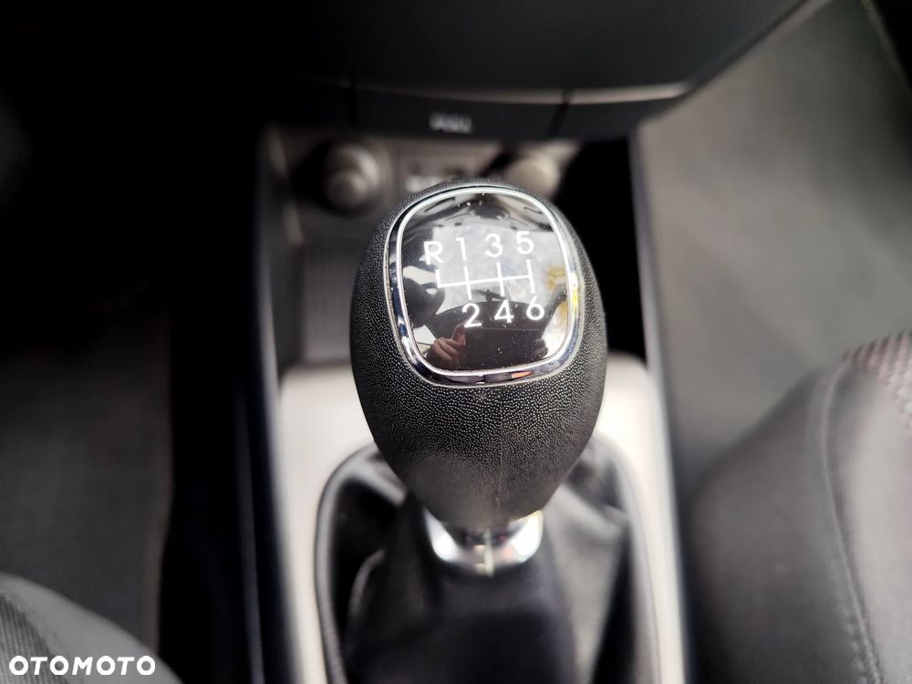 Hyundai i30 1.6 Premium - 19