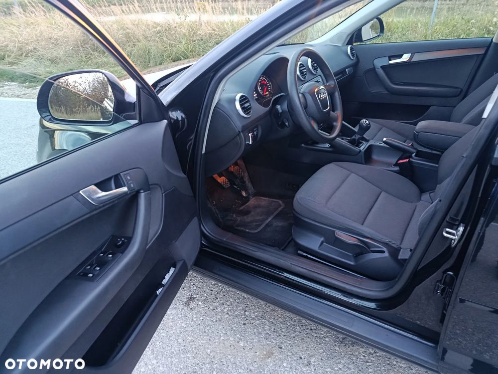 Audi A3 Sportback - 36
