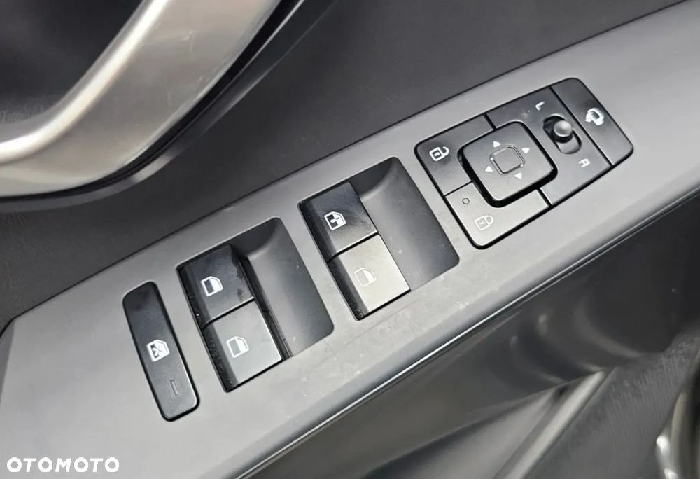 Kia Niro 1.6 GDI Hybrid Business Line - 11