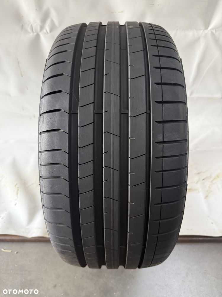 255/35/19 Pirelli P ZERO AO 96Y - 1