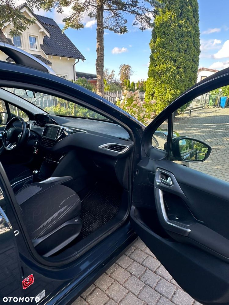 Peugeot 2008 82 e-VTI ETG5 Active - 36