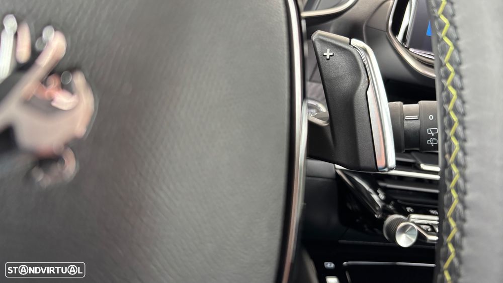 Peugeot 2008 1.2 PureTech GT EAT8 - 9