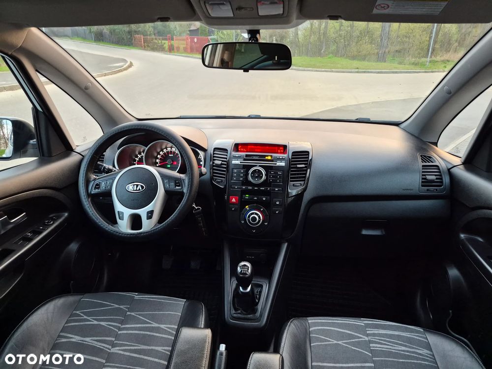 Kia Venga 1.4 CRDi 90 Dream-Team Edition - 2