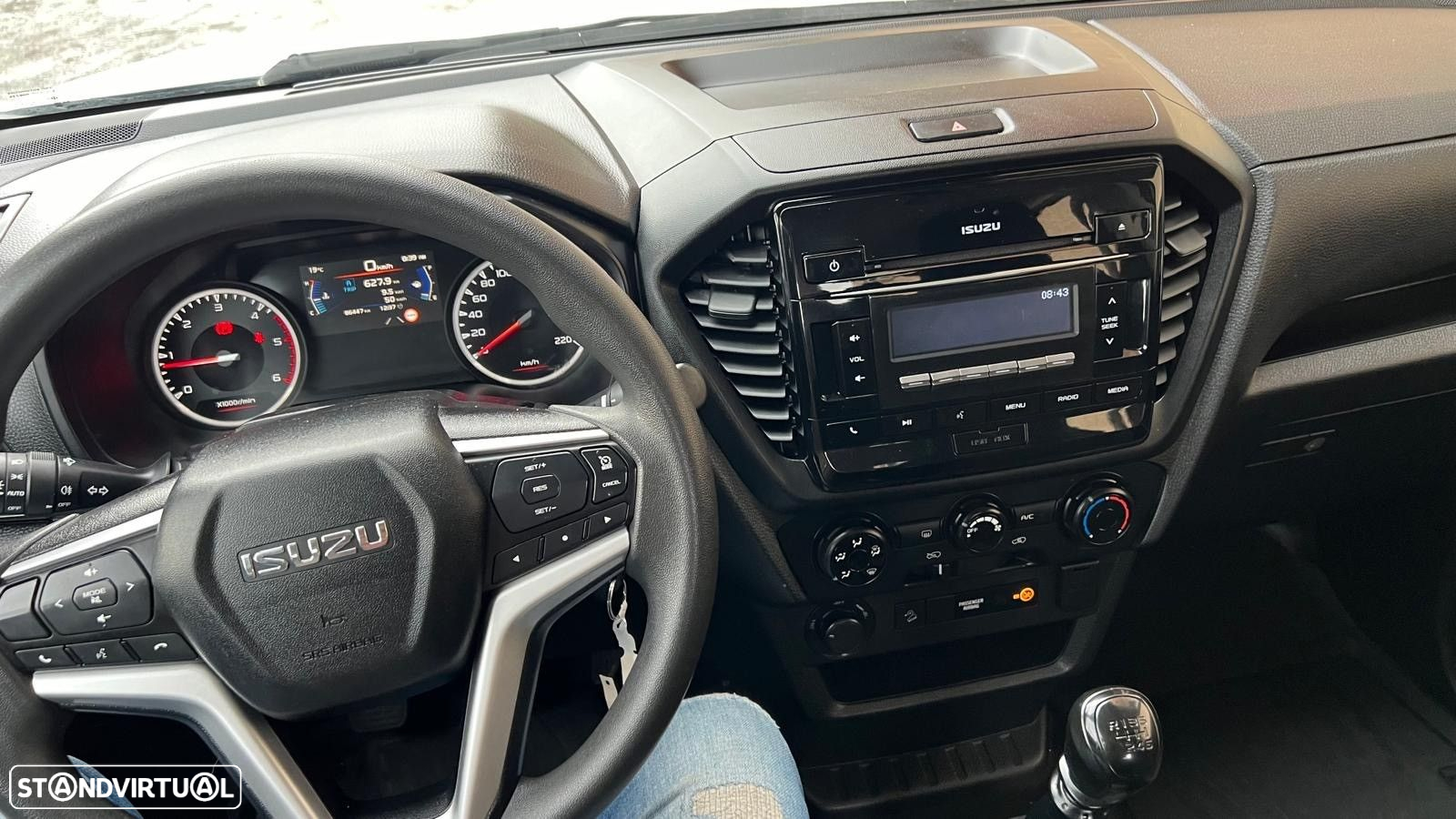 Isuzu D-Max - 11