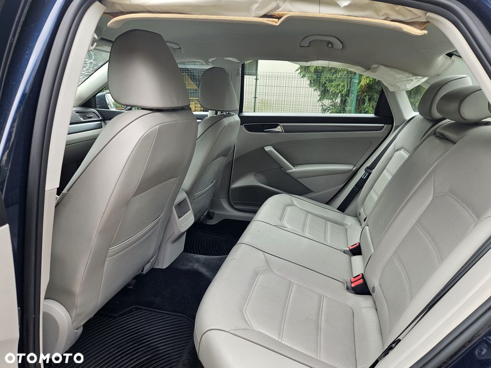 Volkswagen Passat 2.0 TSI Elegance DSG - 14