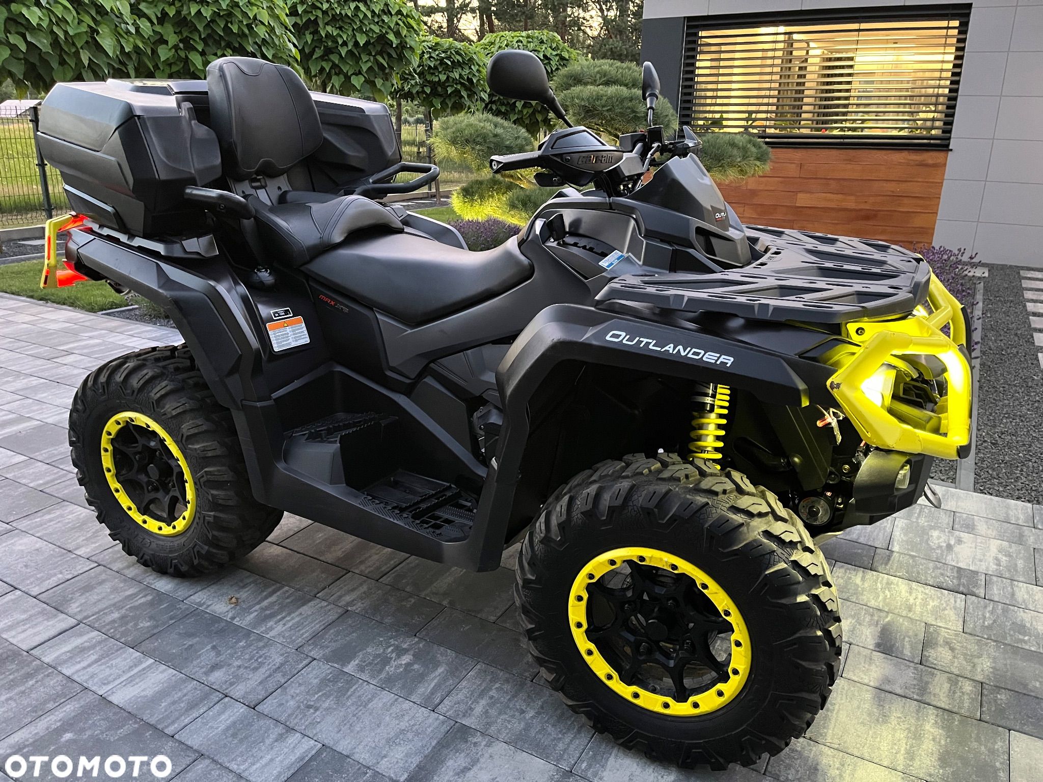 Can-Am Outlander Max