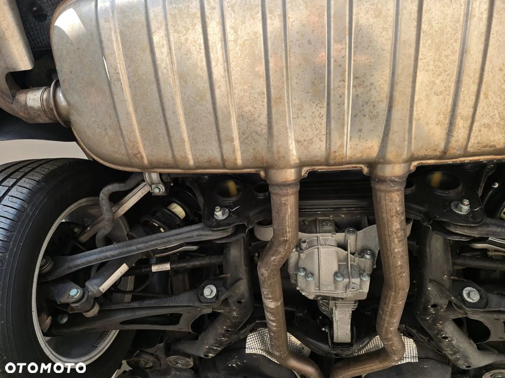 Porsche Cayenne - 29