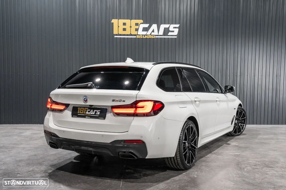 BMW 530 e Pack Desportivo M - 5