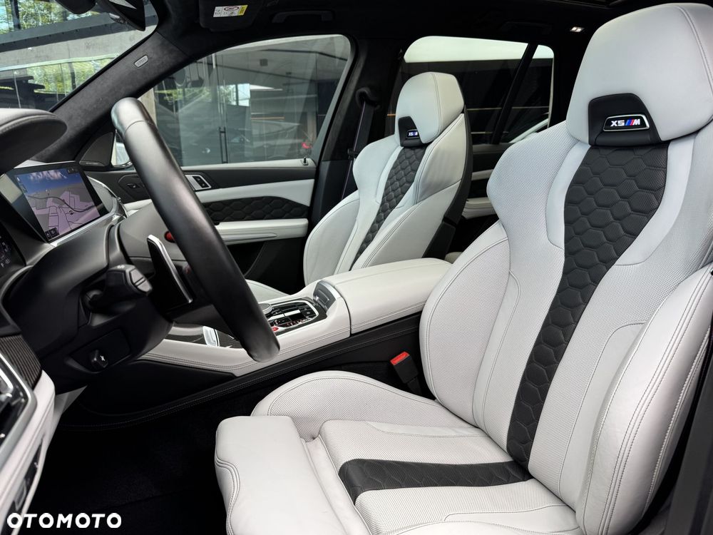 BMW X5 M Competition - 12