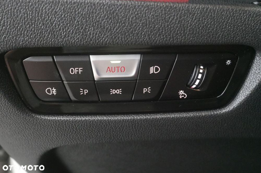 BMW Seria 3 - 35