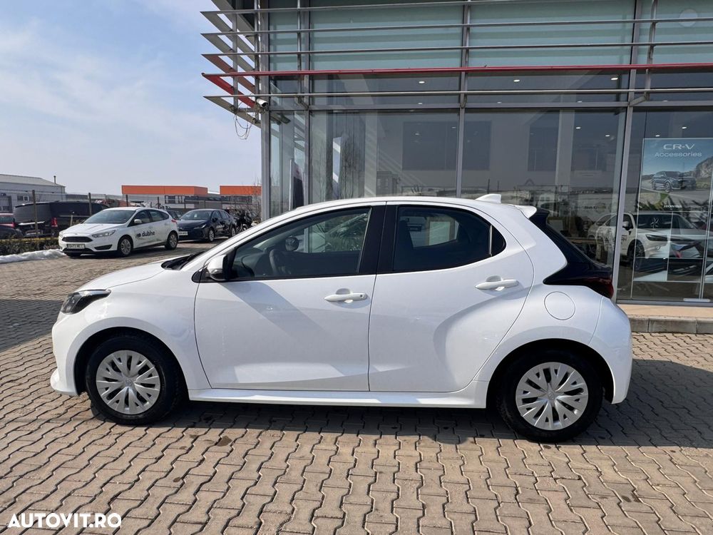 Toyota Yaris 1.5 VVT-i HSD Eco - 4