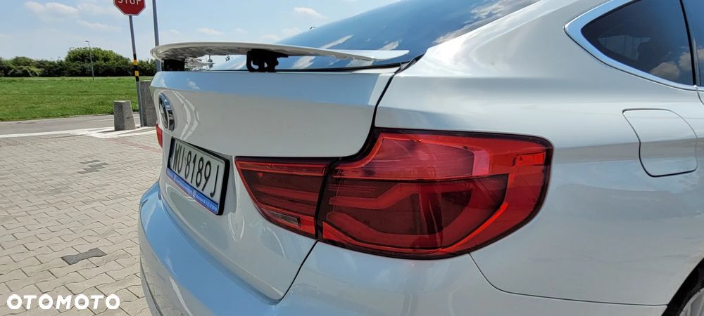 BMW Seria 3 320i GPF Luxury Line - 24