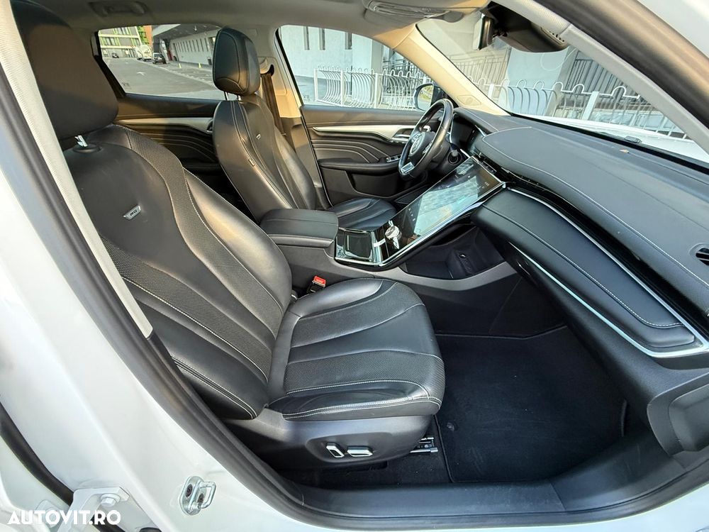 MG Marvel R Luxury - 12