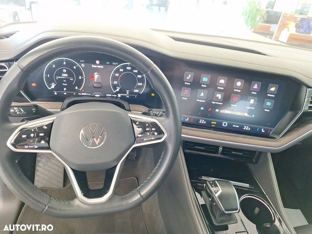Volkswagen Touareg V6 TDI 4MOTION Elegance - 11