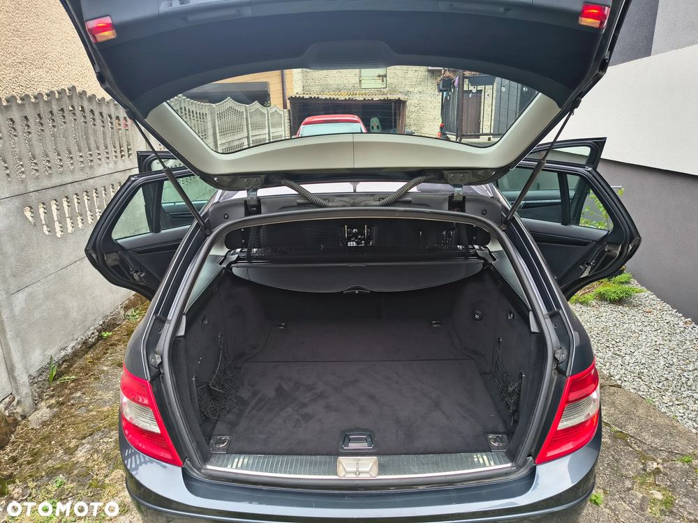 Mercedes-Benz Klasa C 200 CDI BlueEff Classic - 6
