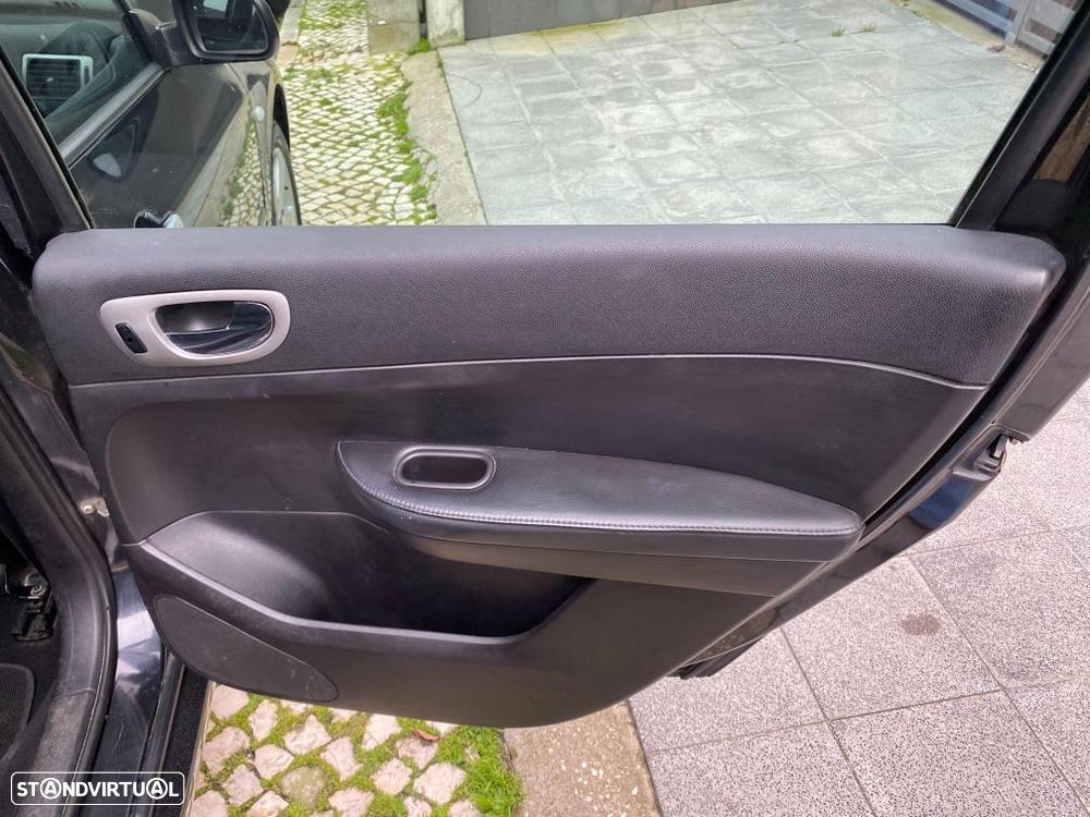 Peugeot 307 SW 1.6 HDi Cuir - 19