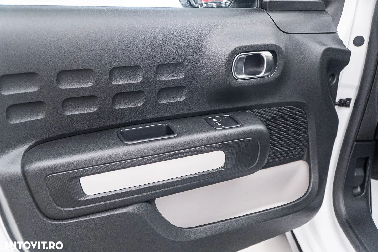 Citroën C3 1.2 PureTech S&S BVM5 Shine - 35
