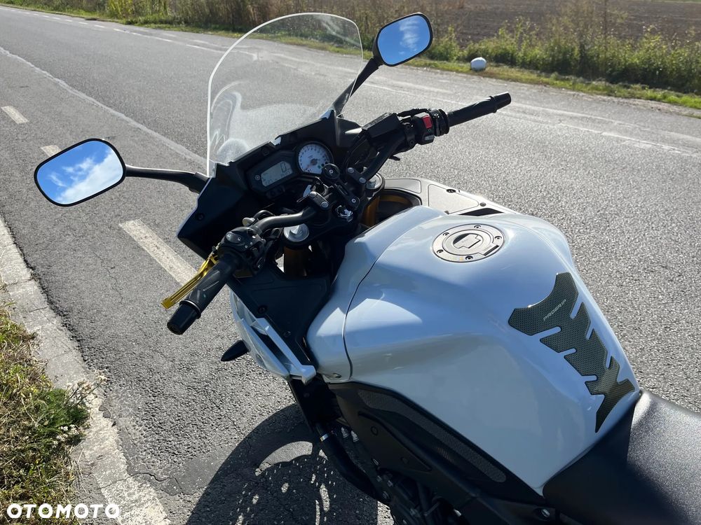 Yamaha FZ8 - 7