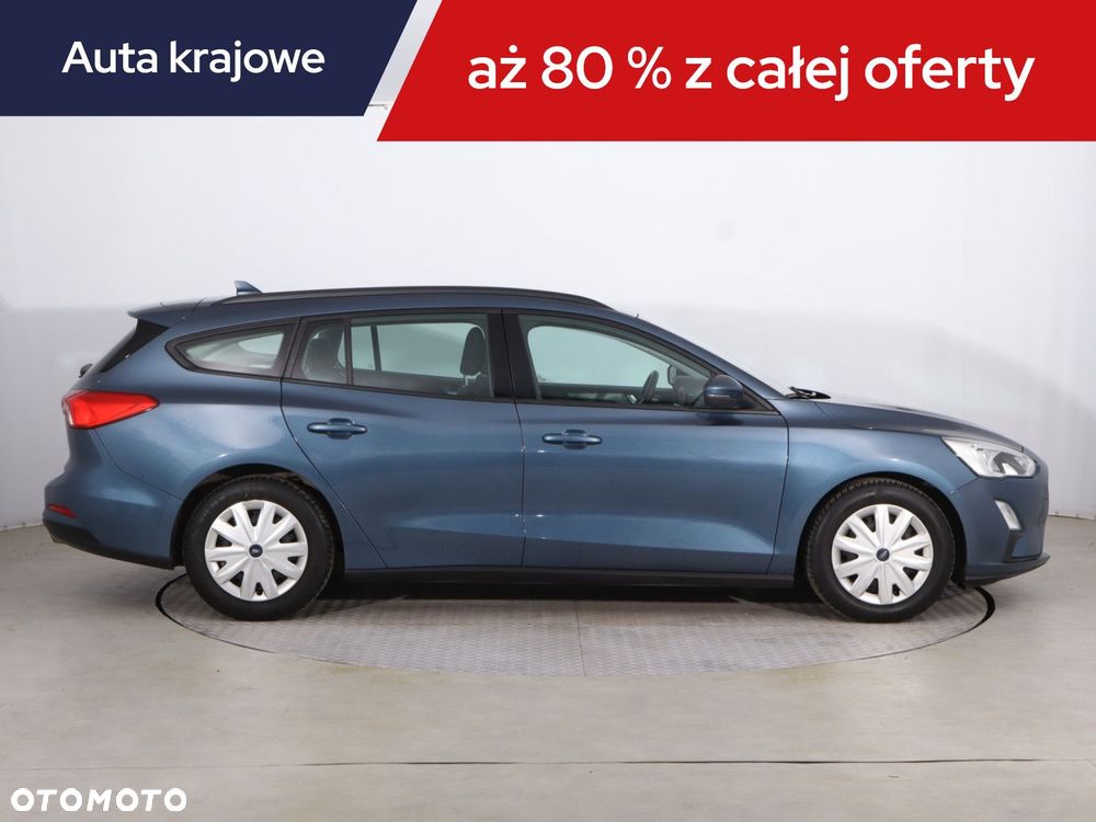 Ford Focus SW - 8