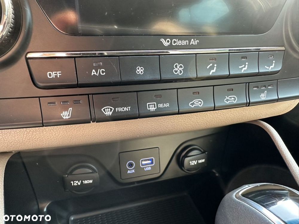 Hyundai Tucson 2.0 CRDi 4WD Automatik Style - 29