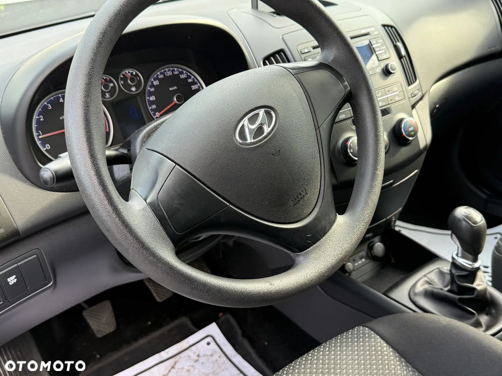 Hyundai i30 1.4 Comfort - 22