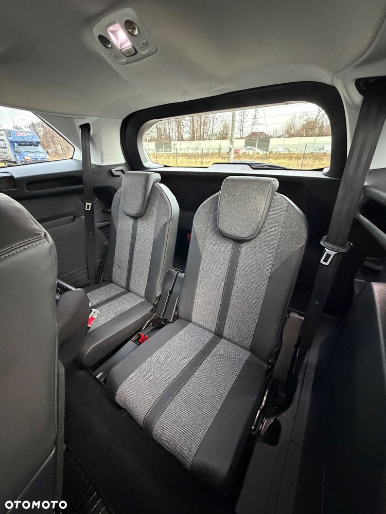 Peugeot 5008 1.6 THP Allure S&S EAT6 - 8