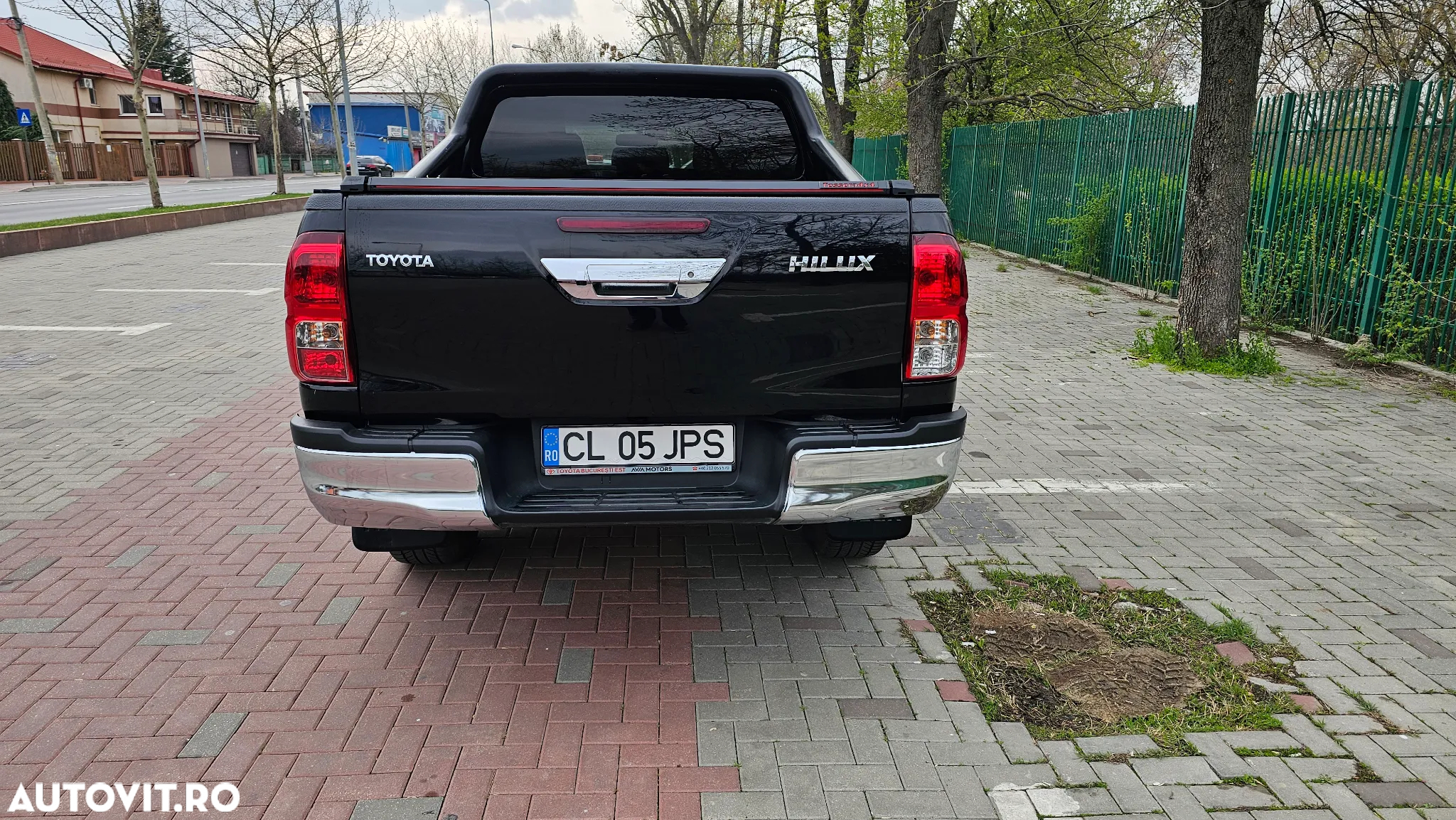 Toyota Hilux 4x4 Double Cab A/T Invincible - 9