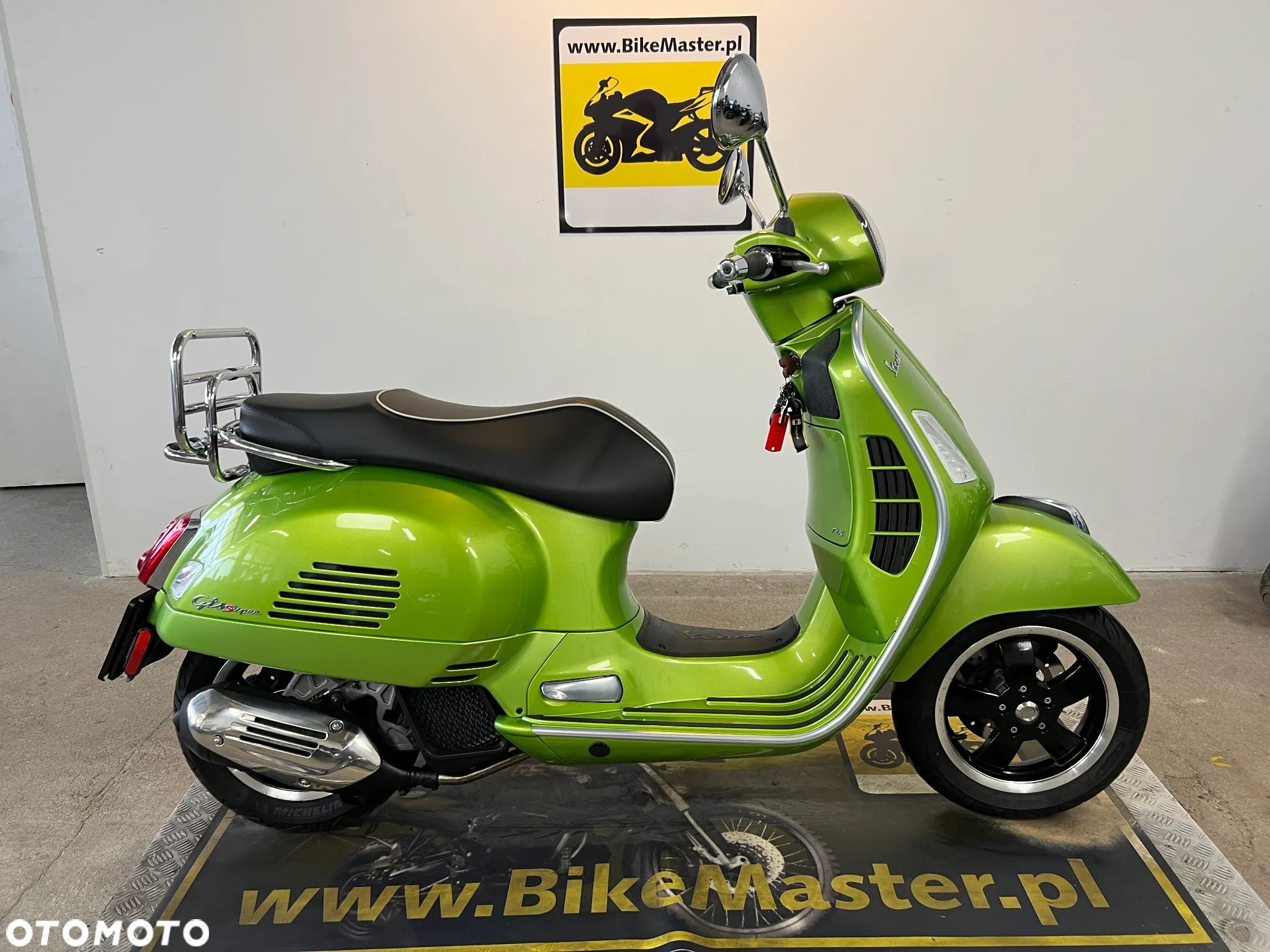 Vespa GTS - 1