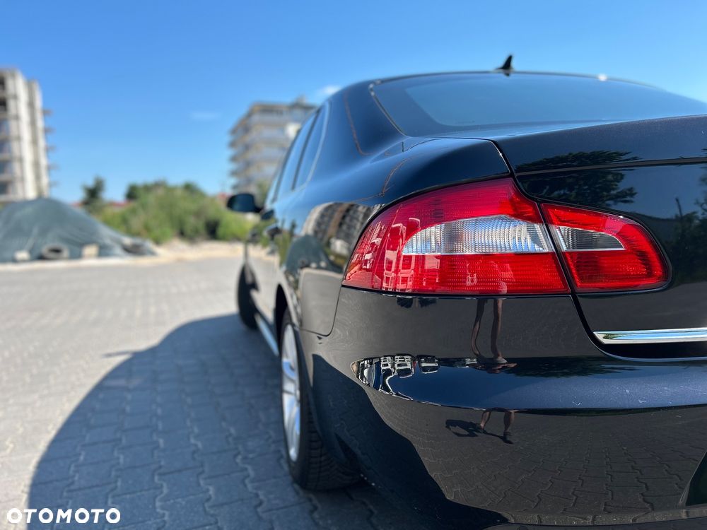 Skoda Superb 1.8 TSI Ambition DSG - 18