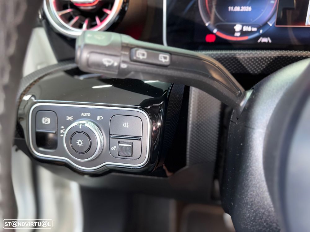 Mercedes-Benz A 180 d 7G-DCT AMG Line - 28