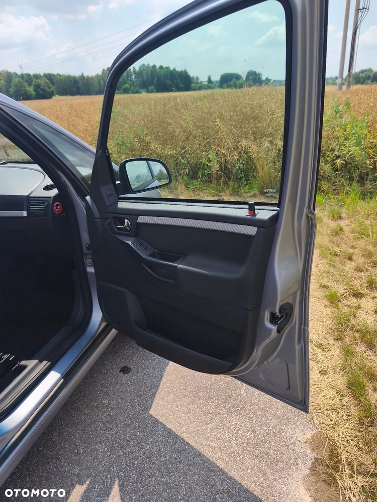Opel Meriva 1.8 Cosmo - 19