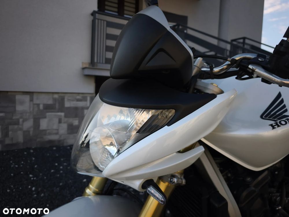 Honda Hornet - 27