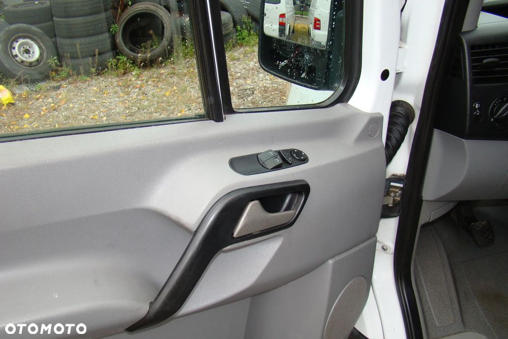 Mercedes-Benz Sprinter - 10