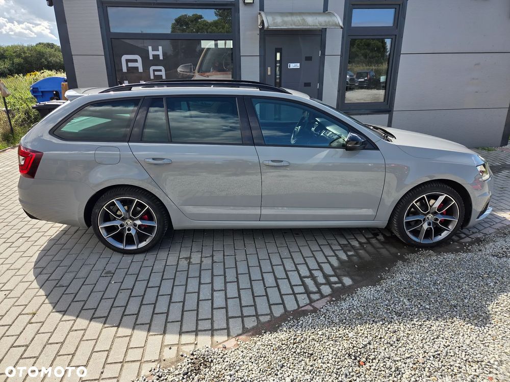 Skoda Octavia 2.0 TDI DSG RS - 6
