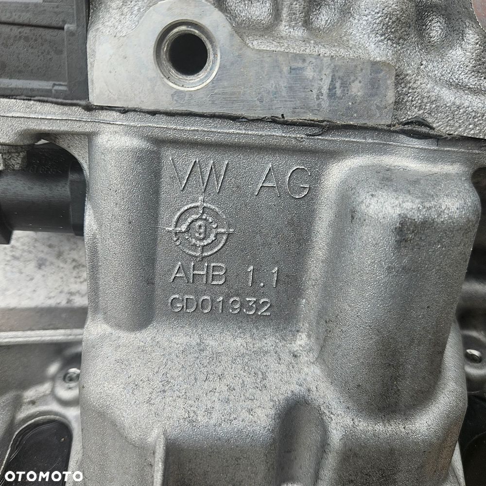 DEZ - 8