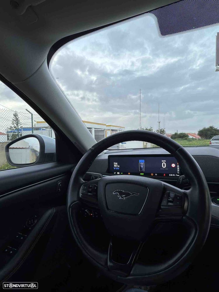 Ford Mustang Mach-E - 10