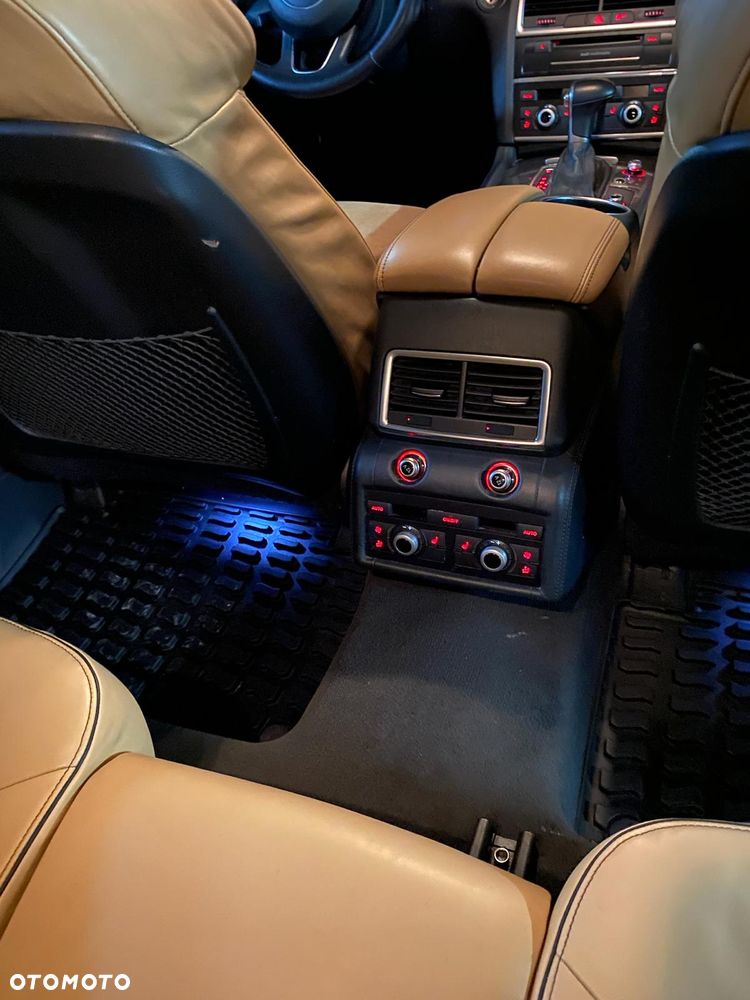 Audi Q7 4.2 TDI DPF Quattro Tiptronic Progressive - 9