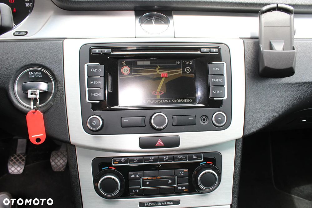 Volkswagen Passat CC 1.8 TSI - 13