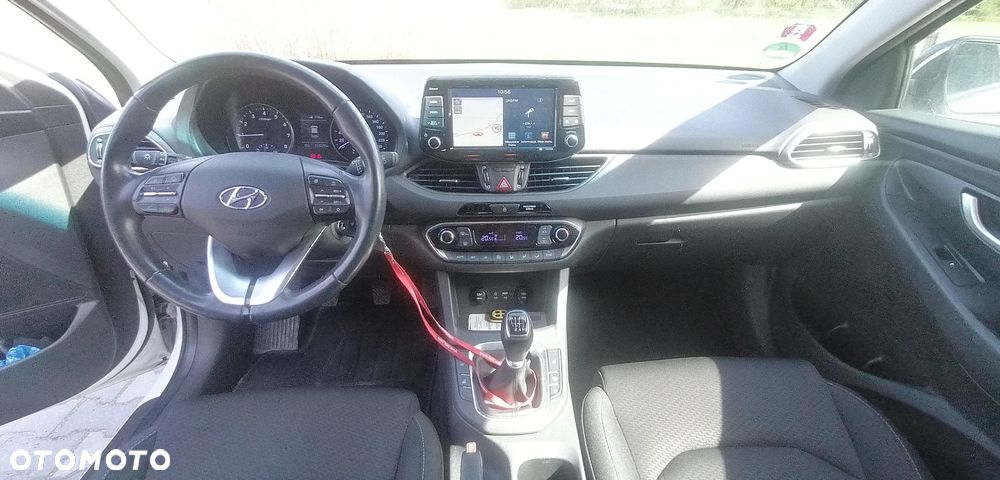 Hyundai i30 1.0 T-GDI YES - 12