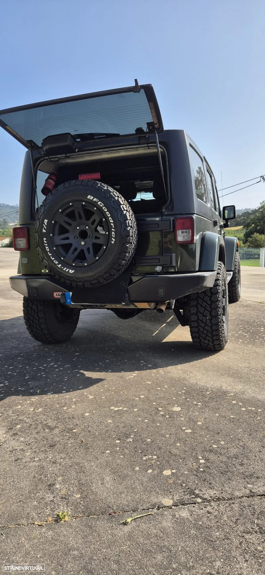 Jeep Wrangler Unlimited 2.8 CRD ATX Sahara Adventure Edition - 4