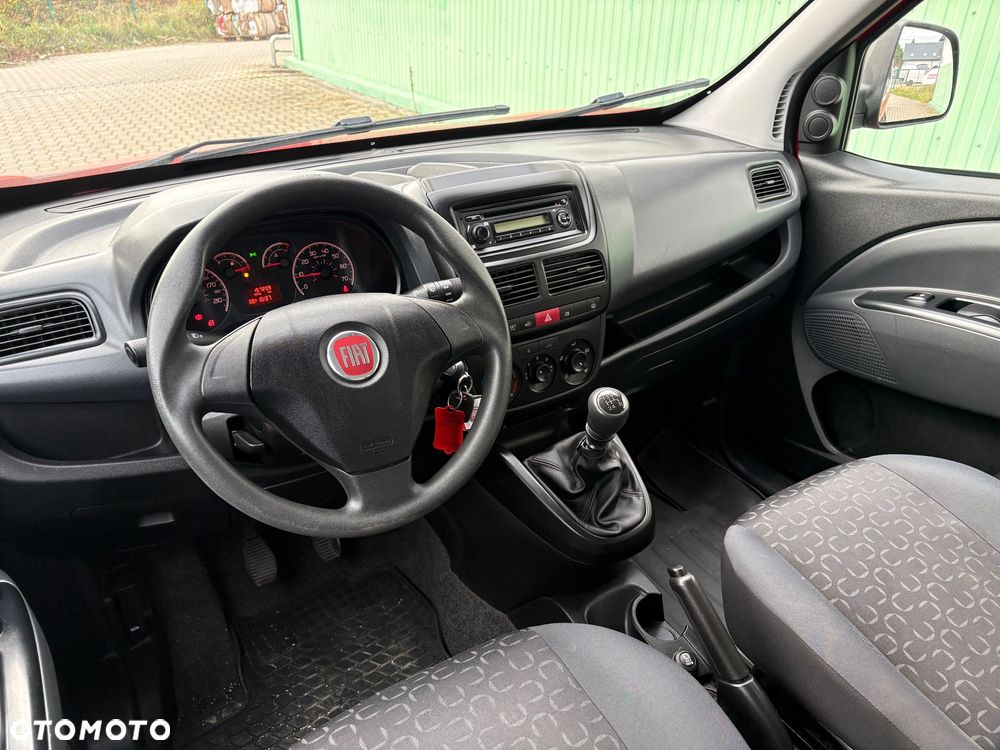 Fiat Doblo 1.4 16V Emotion - 12