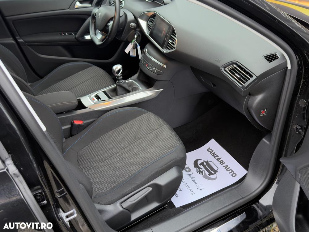 Peugeot 308 PureTech 110 Stop & Start Active Pack - 17