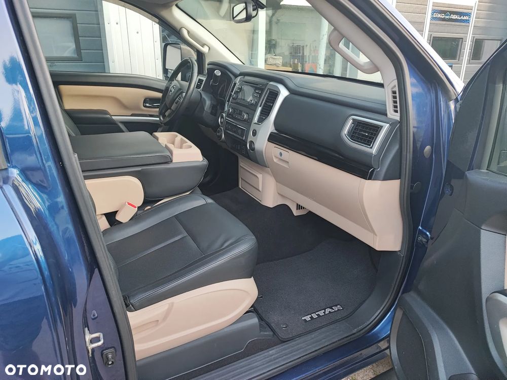 Nissan Titan - 8
