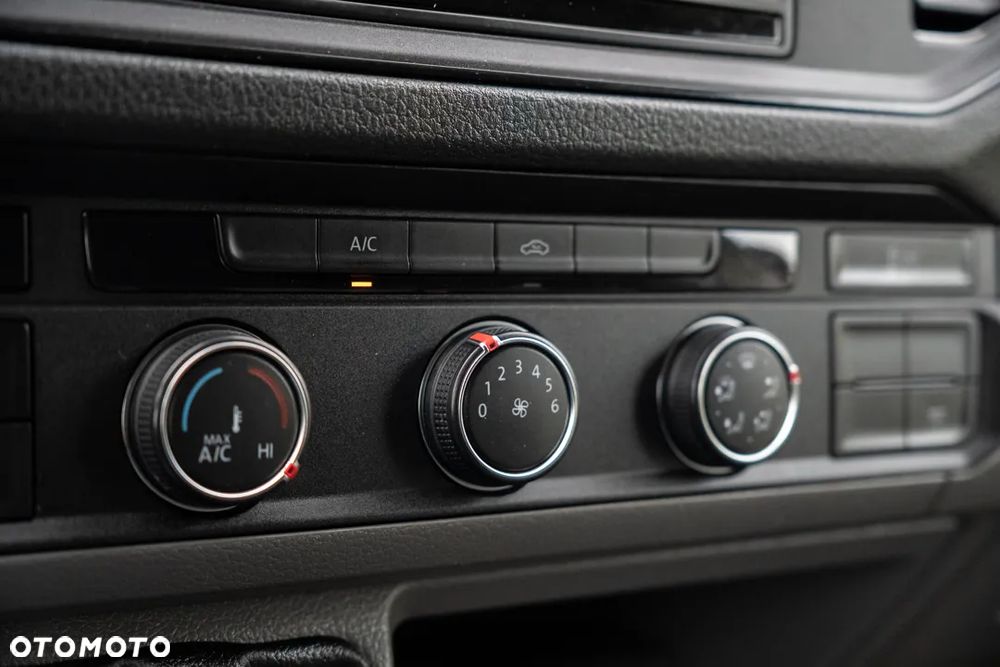 Volkswagen Crafter L4H3 blizniak - 23