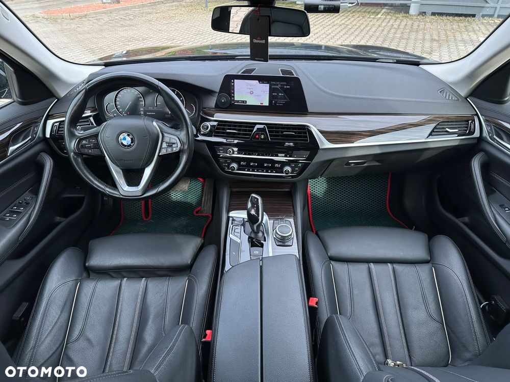BMW Seria 5 520d xDrive Luxury Line - 37